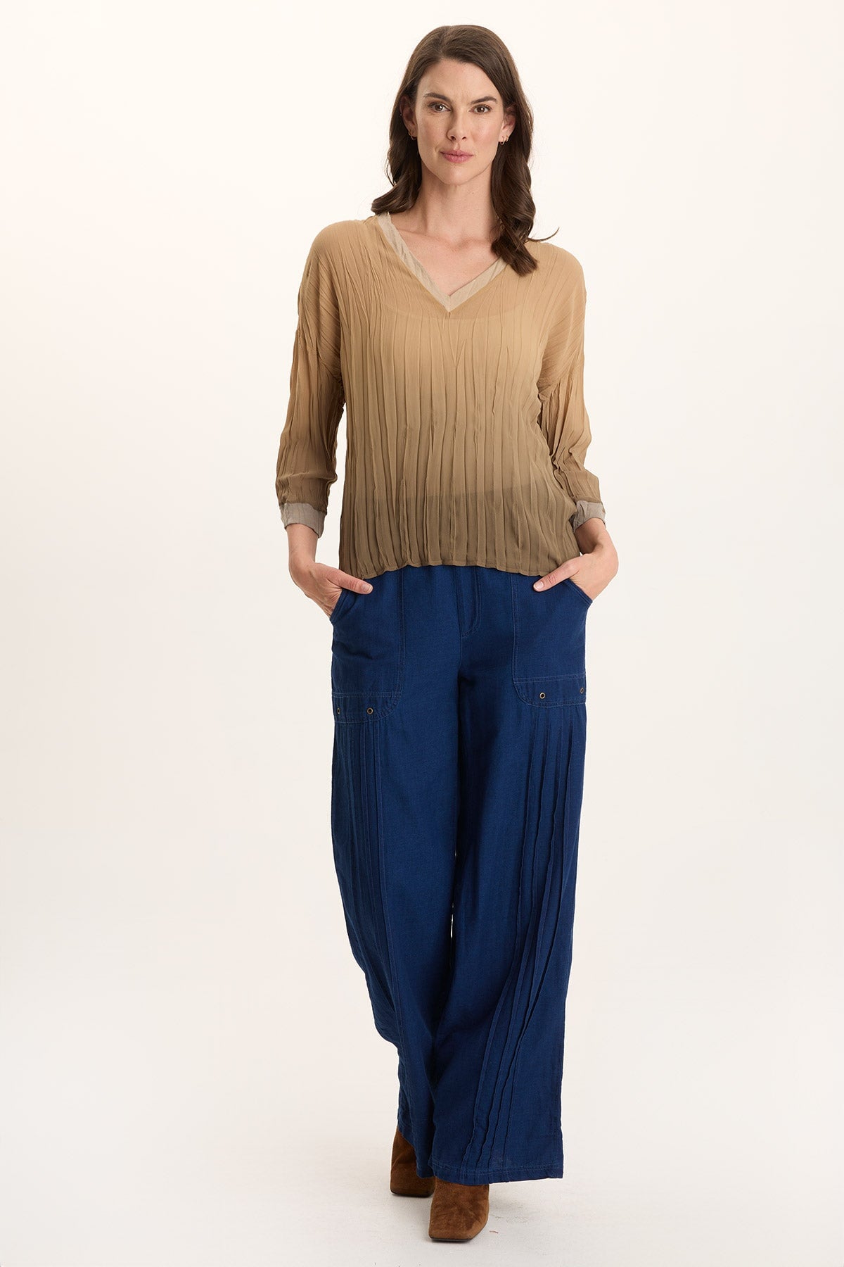 Hoyt Crinkle Pleat 3/4-Sleeve V-Neck