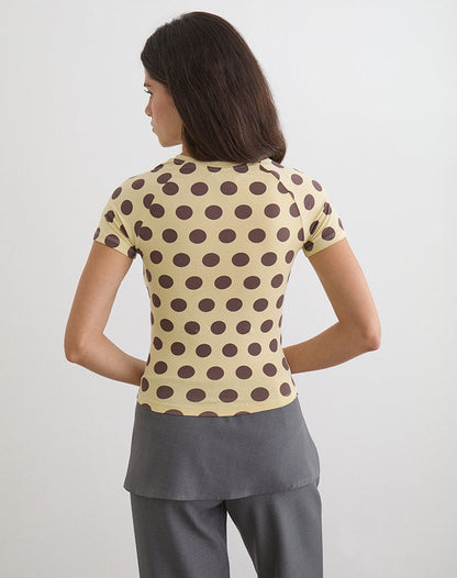 Agneta Tee in Yellow with Big Brown Polka Dots